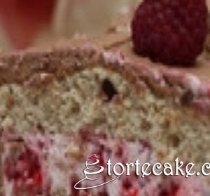 Kremasta torta s malinama